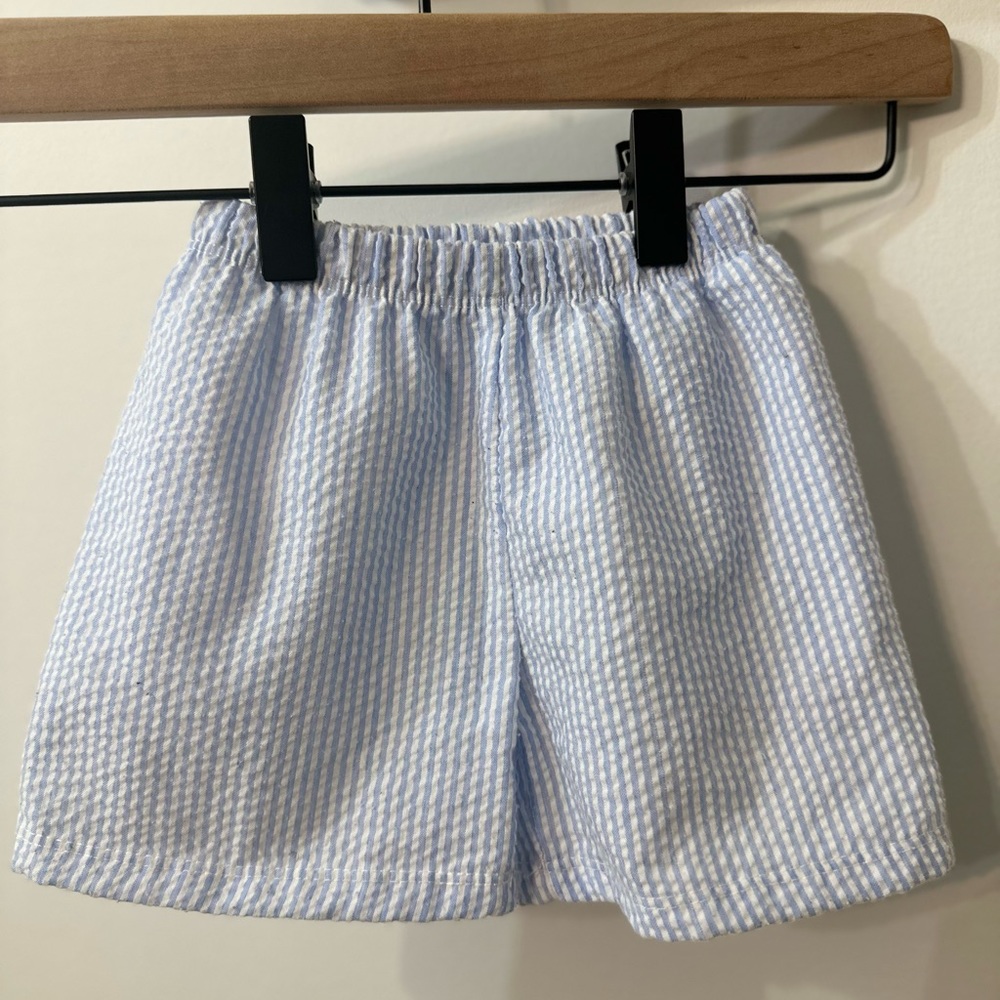 Infant/toddler seersucker shorts size 6-12m.